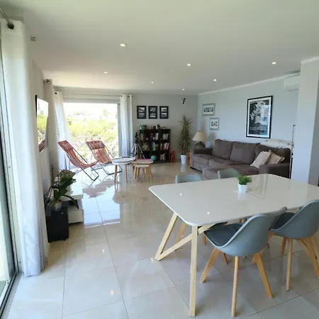 Fantastic Sea View For 2 Bedroom Up To 6 People 327 Apartment