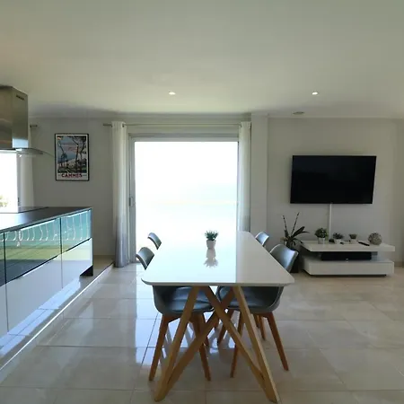 Fantastic Sea View For 2 Bedroom Up To 6 People 327 Apartment