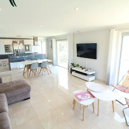 Fantastic Sea View For 2 Bedroom Up To 6 People 327 Cannes